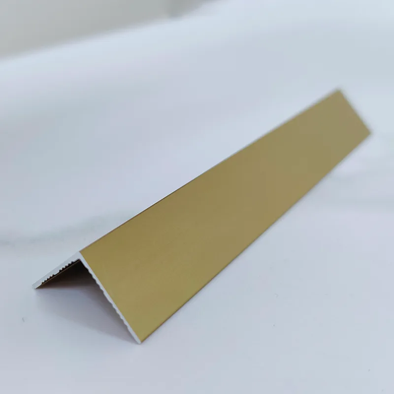 90°-os derékszögű Vágás